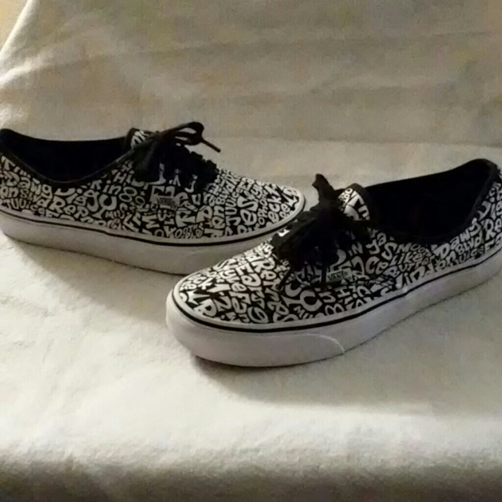 Authentic UniSex A Tribe Called Quest Vans